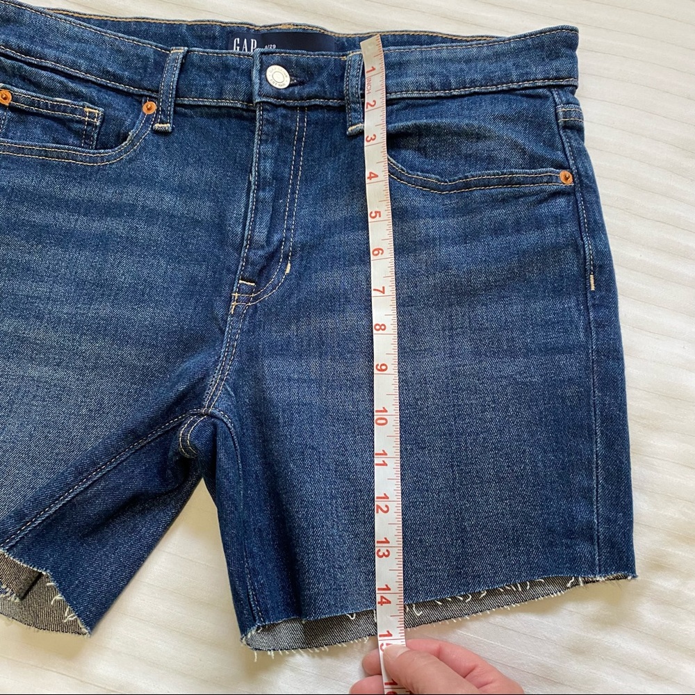 NWOT Gap 9” Bermuda Jean Shorts Indigo Blue size 8 - Picture 13 of 14